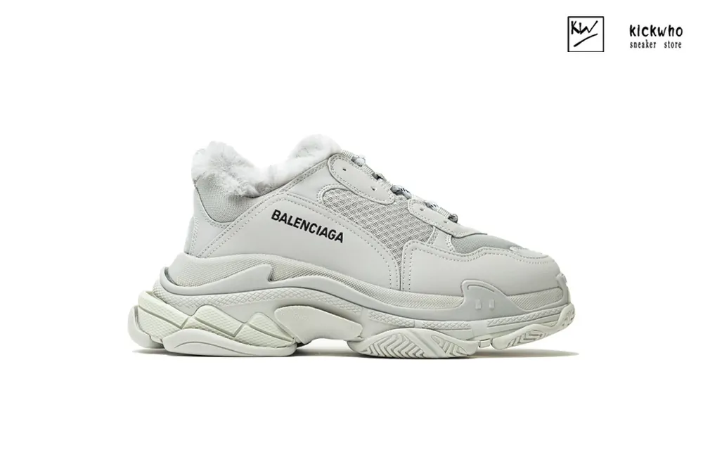 balenciaga triple s trainer ''grey white'' plush grey