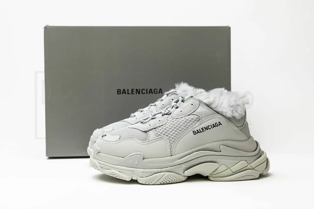 balenciaga triple s trainer 