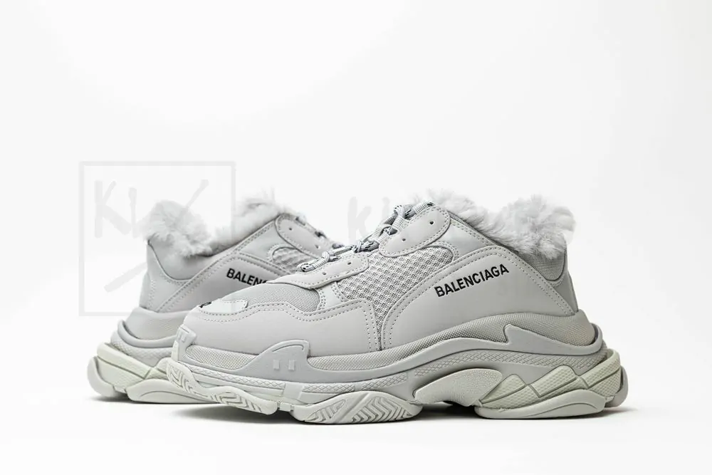 balenciaga triple s trainer 