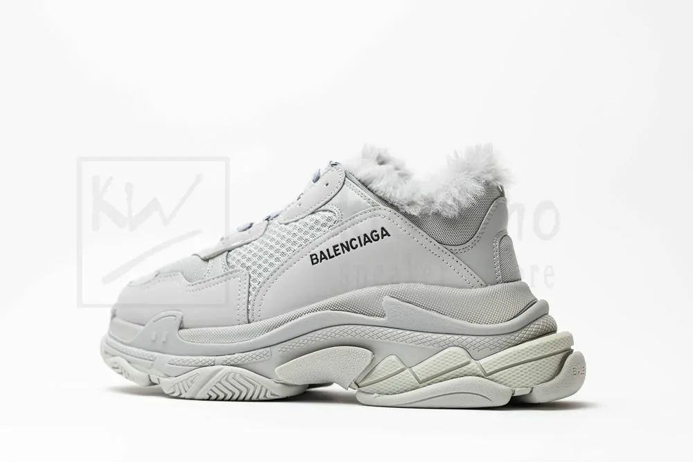 balenciaga triple s trainer 