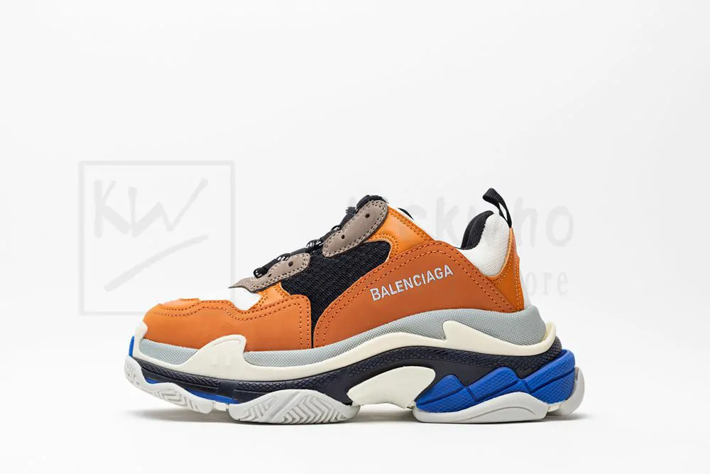 balenciaga wmns triple s trainer 