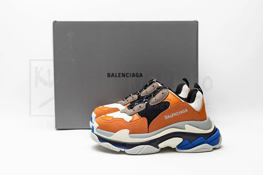 balenciaga wmns triple s trainer 