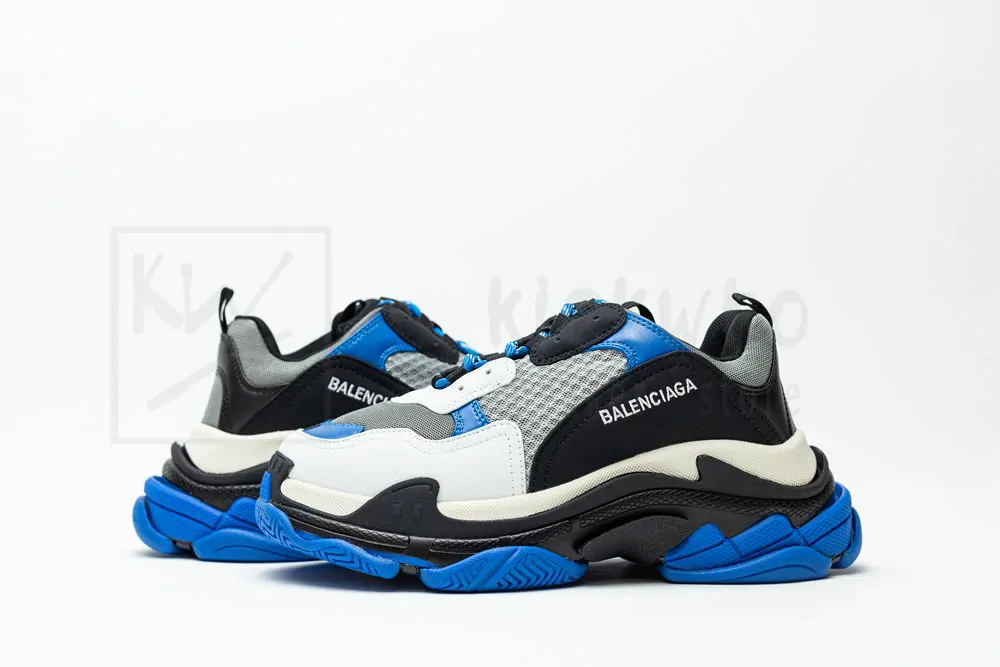 balenciaga triple s sneaker 