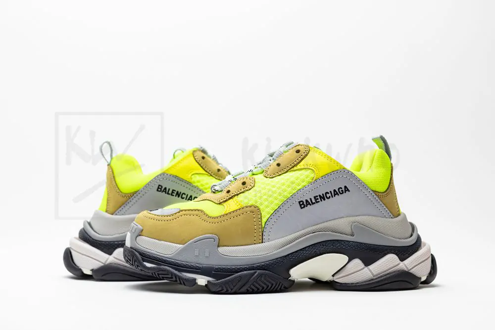 balenciaga wmns triple s trainer 