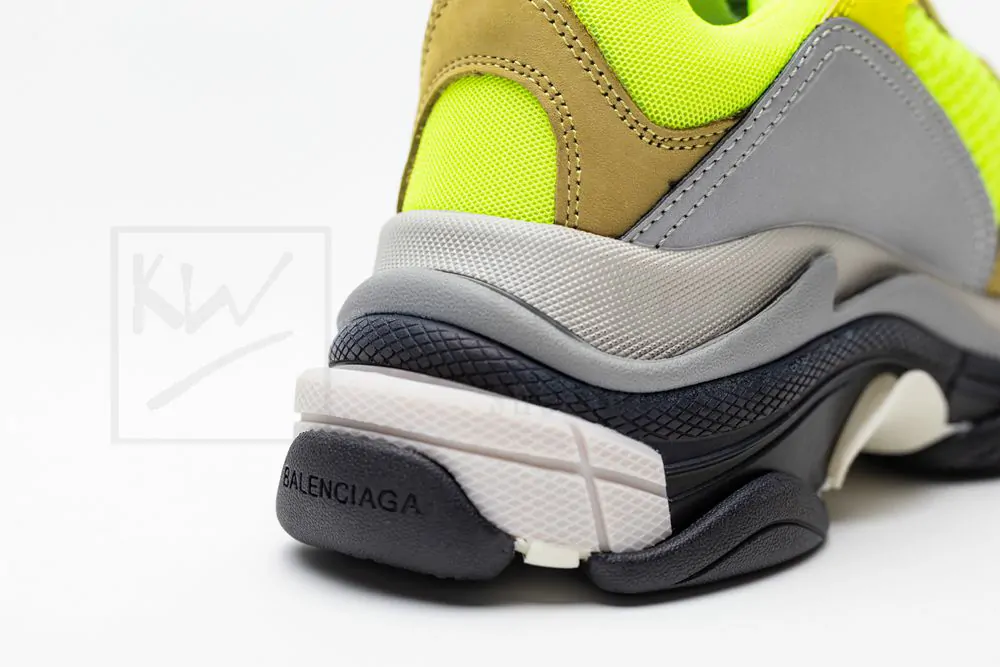 balenciaga wmns triple s trainer 