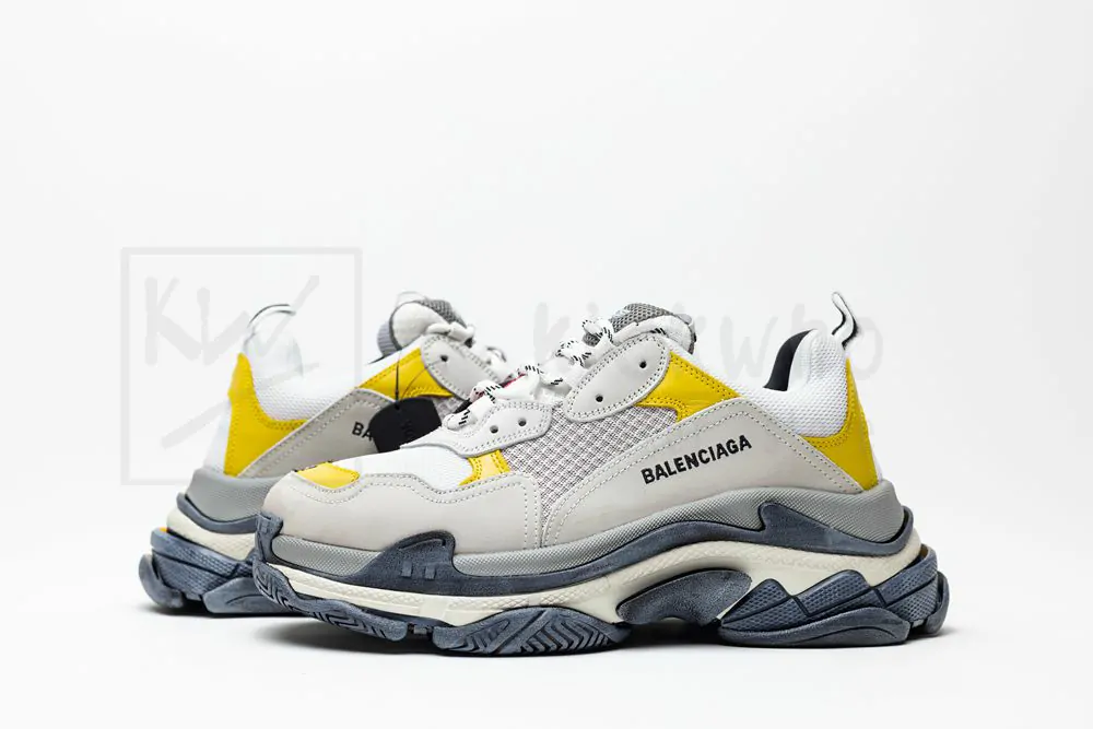 balenciaga triple s sneaker 