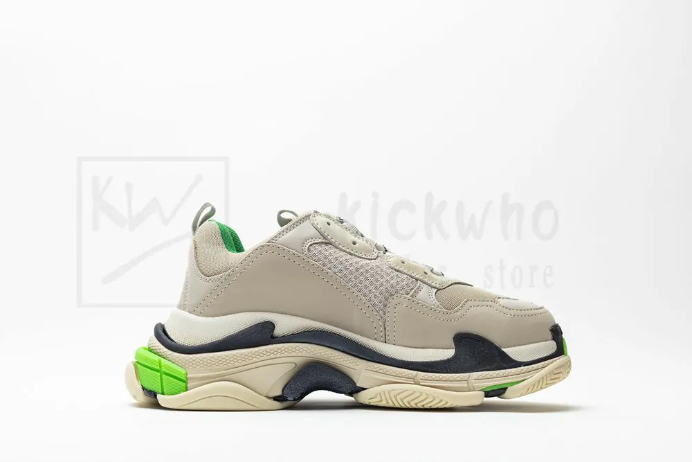 balenciaga wmns triple s sneaker 