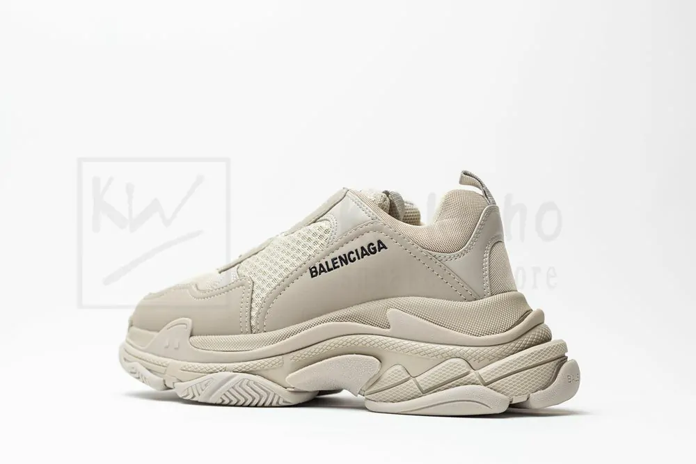 balenciaga wmns triple s sneaker 