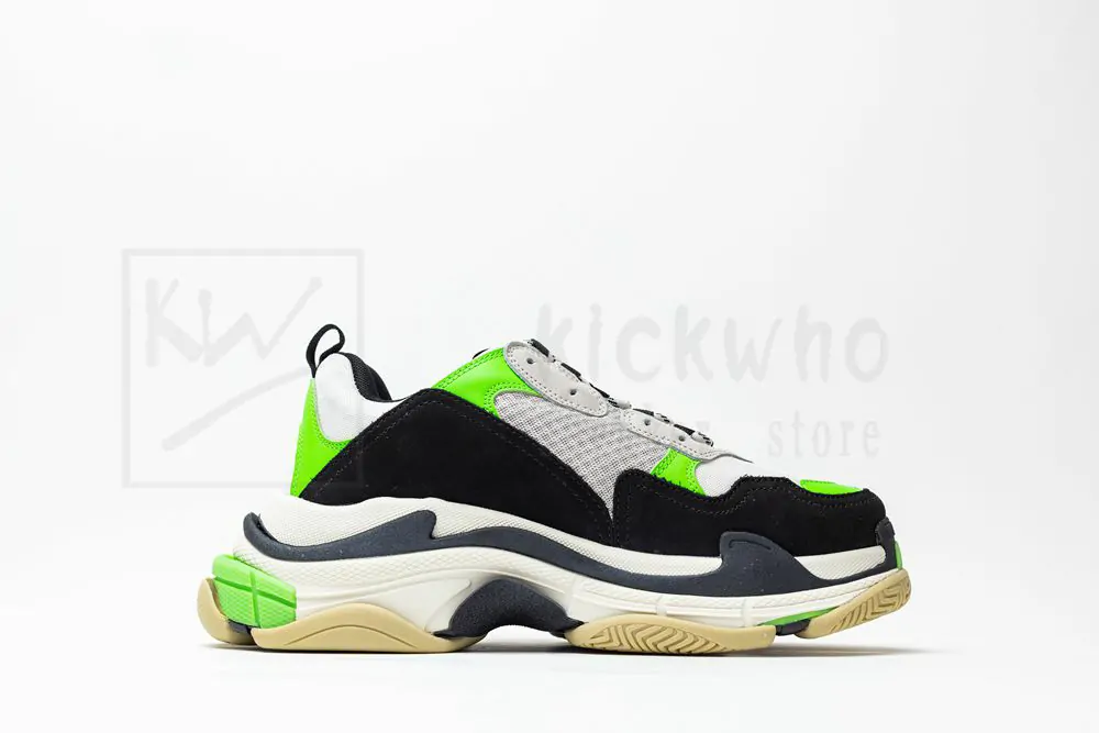 mr. porter x balenciaga wmns triple s trainer 