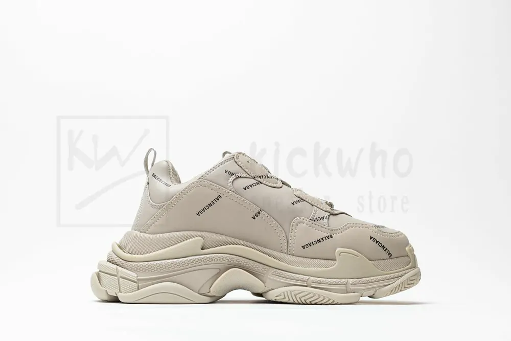 balenciaga wmns triple s sneaker 