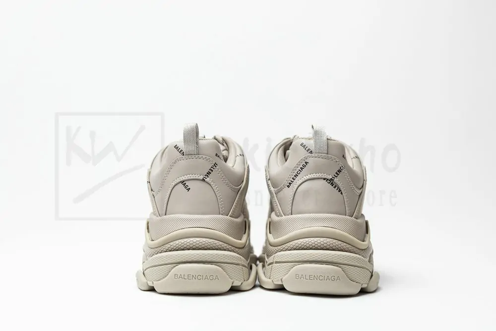 balenciaga wmns triple s sneaker 