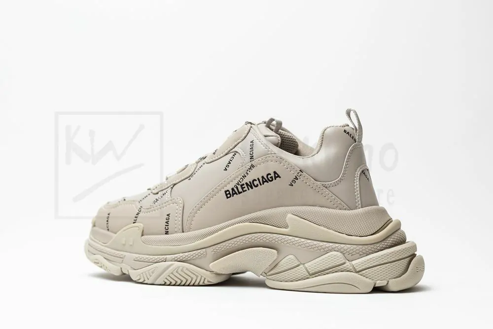 balenciaga wmns triple s sneaker 