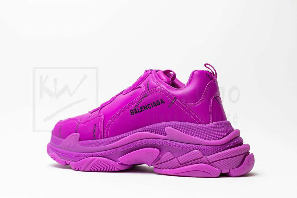 balenciaga wmns triple s sneaker 