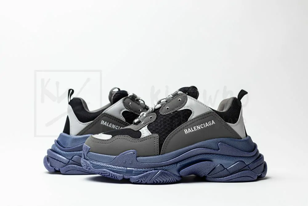 balenciaga triple s sneaker 