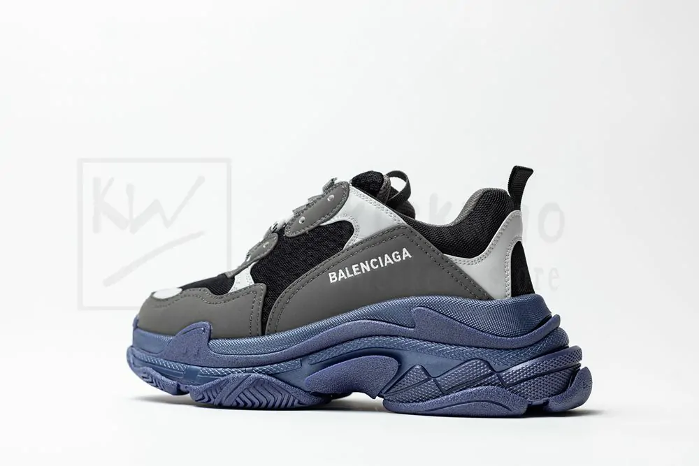 balenciaga triple s sneaker 