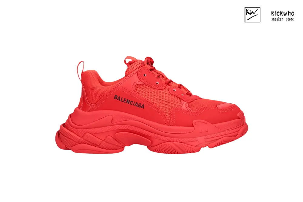 balenciaga triple s sneaker ''red''