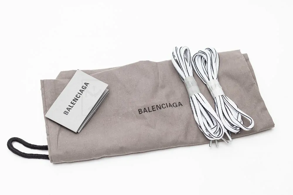 balenciaga track sneaker 