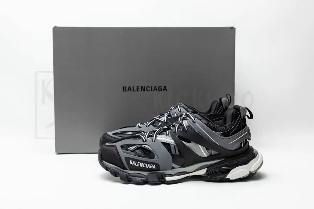 balenciaga track trainer 