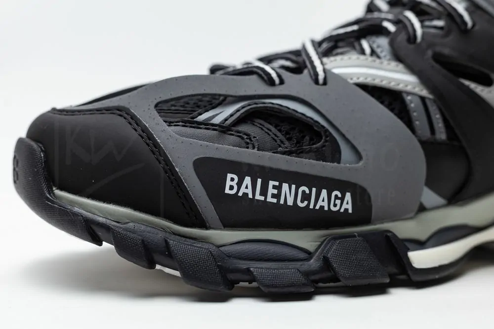 balenciaga track trainer 