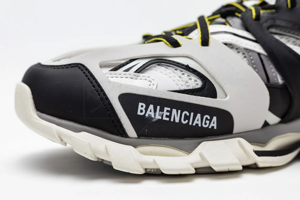 balenciaga track trainer 