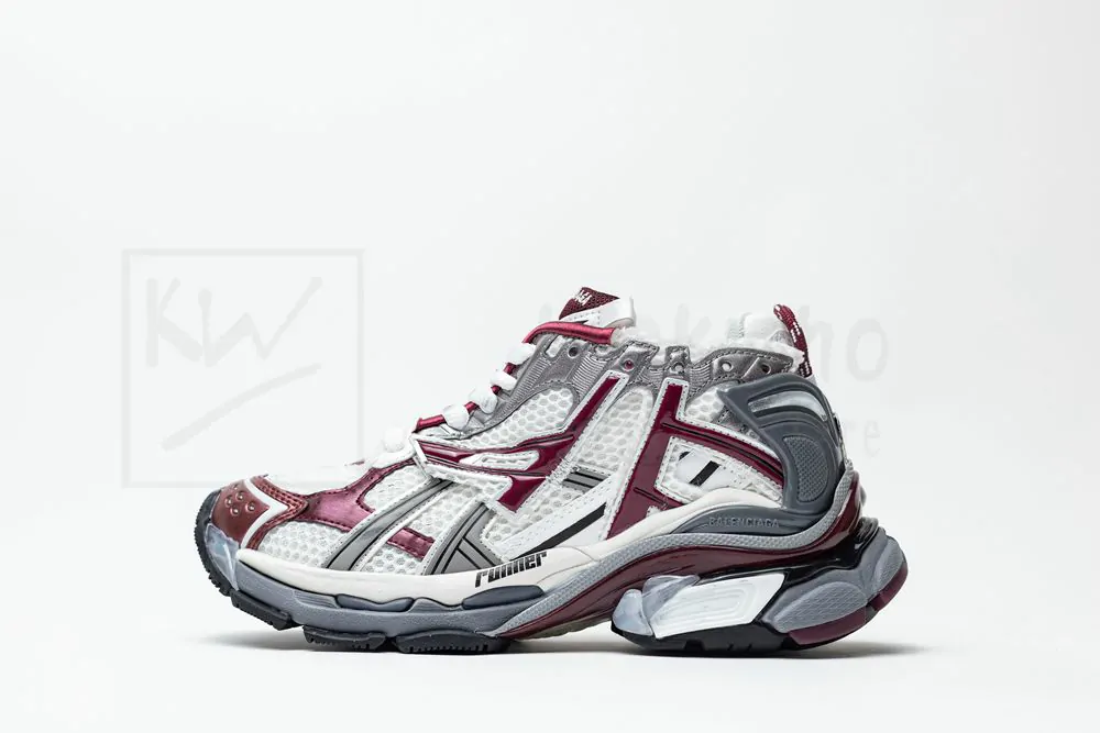 balenciaga runner burgundy