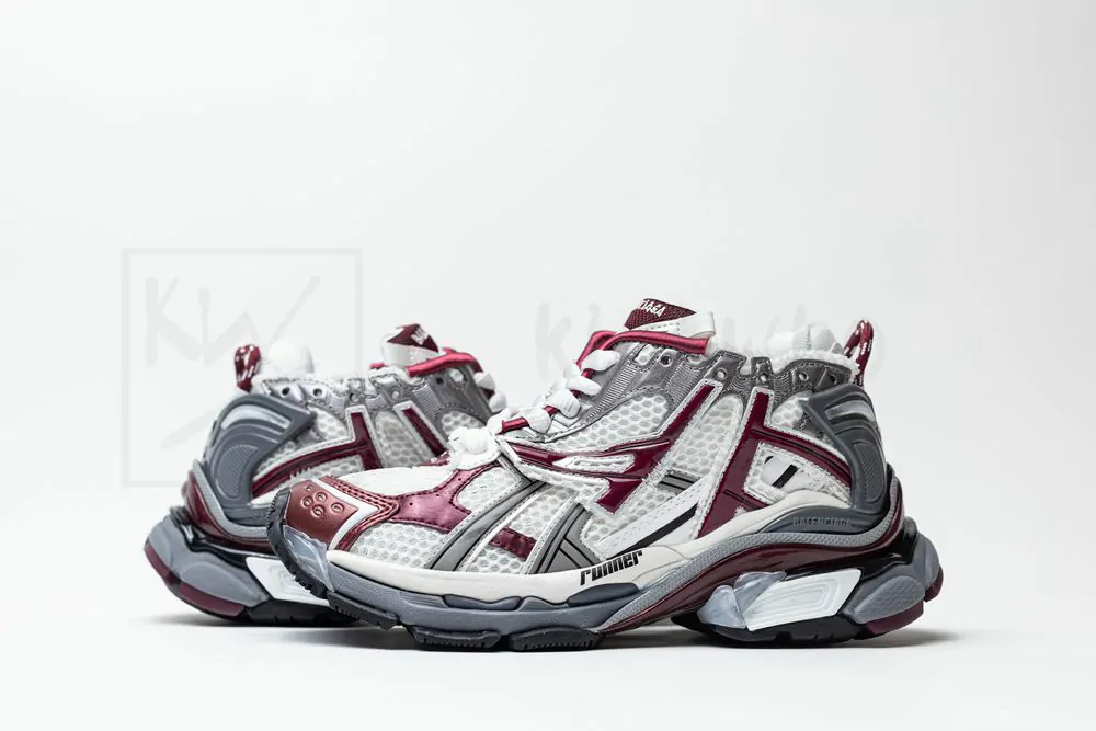 balenciaga runner burgundy