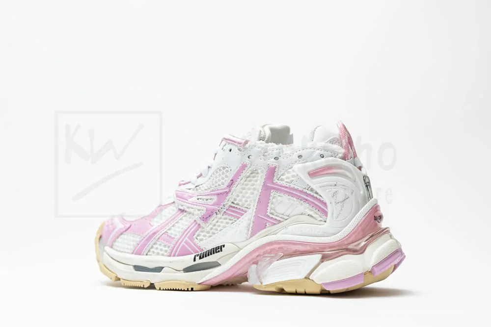 balenciaga runner pink white