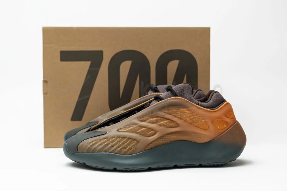 yeezy 700 v3 copfad