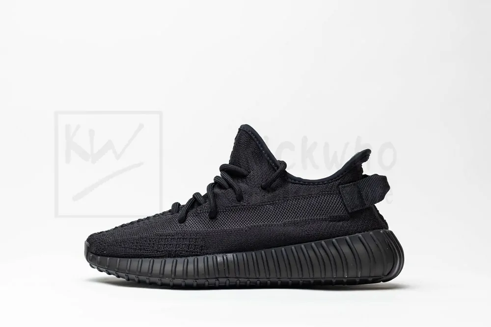 ad*s yeezy boost 350 v2 onyx godkiller