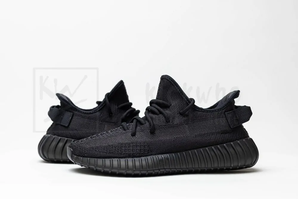 ad*s yeezy boost 350 v2 onyx godkiller