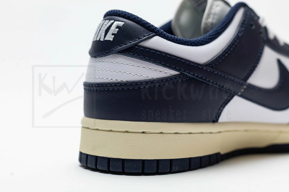 godkiller wmns dunk low 