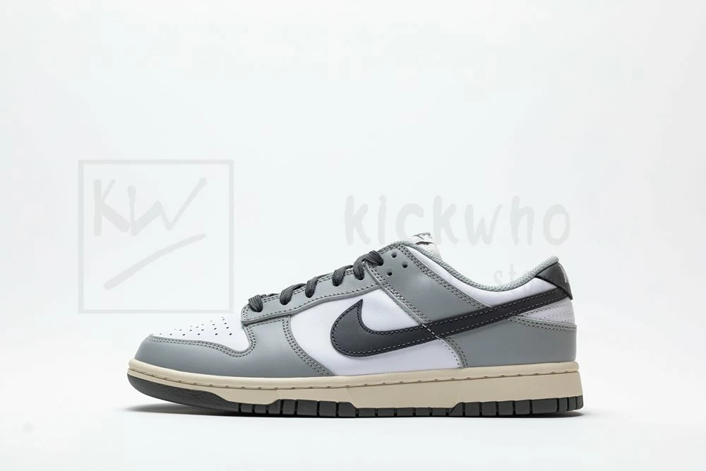 godkiller wmns dunk low 