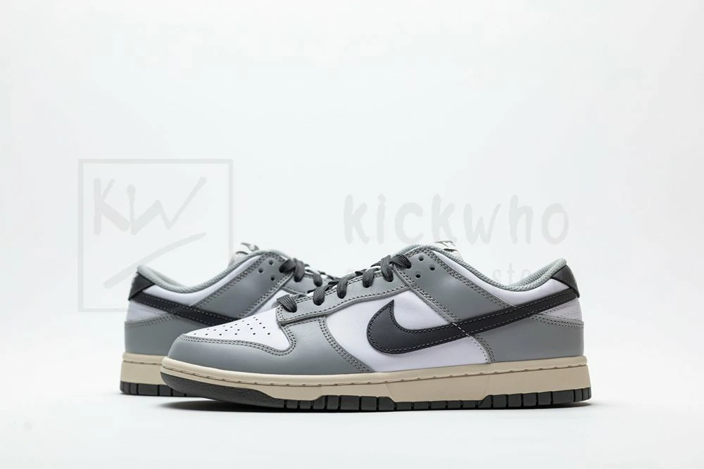 godkiller wmns dunk low 