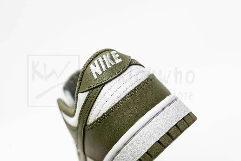 godkiller wmns dunk low 