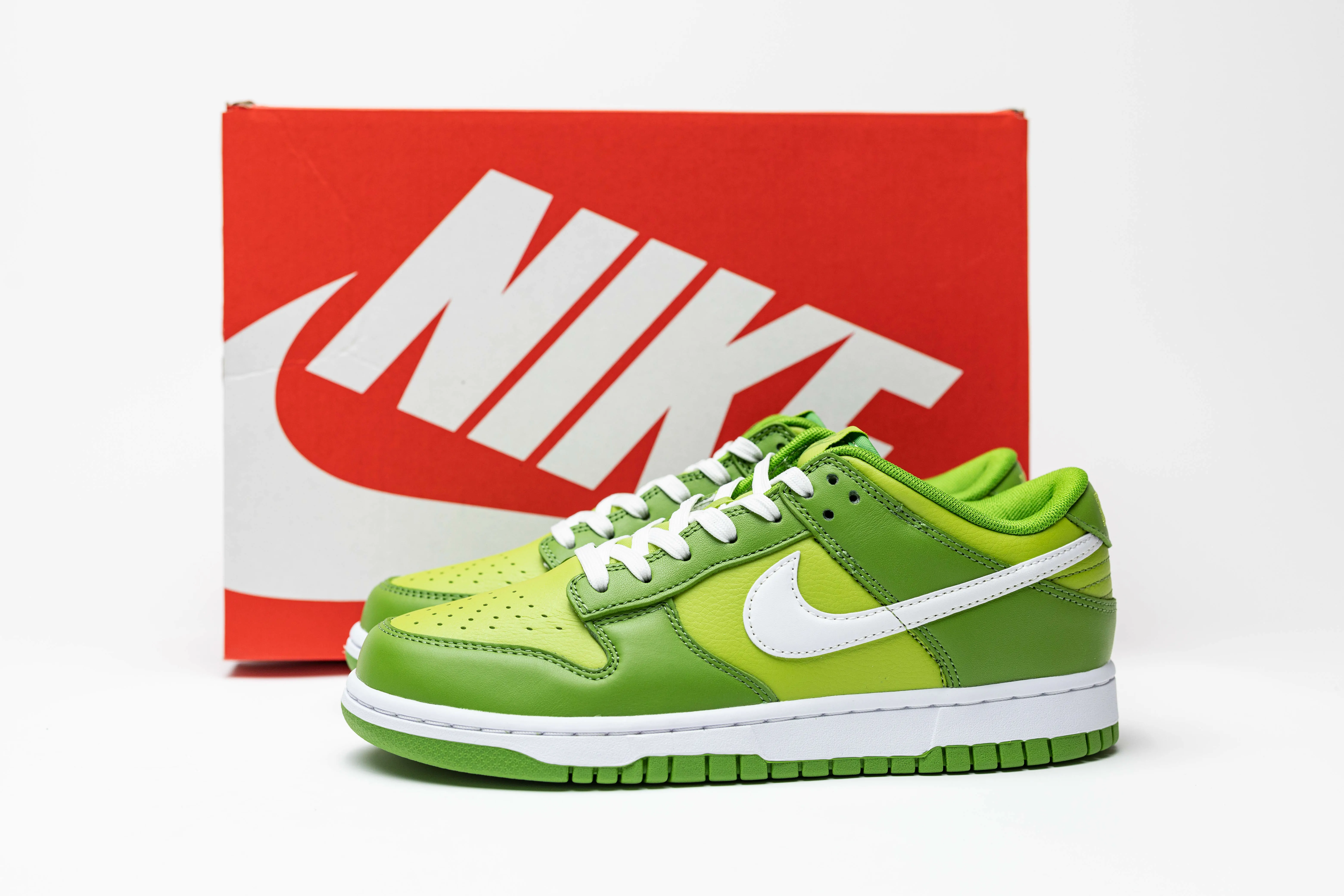 dunk low chlorophyll