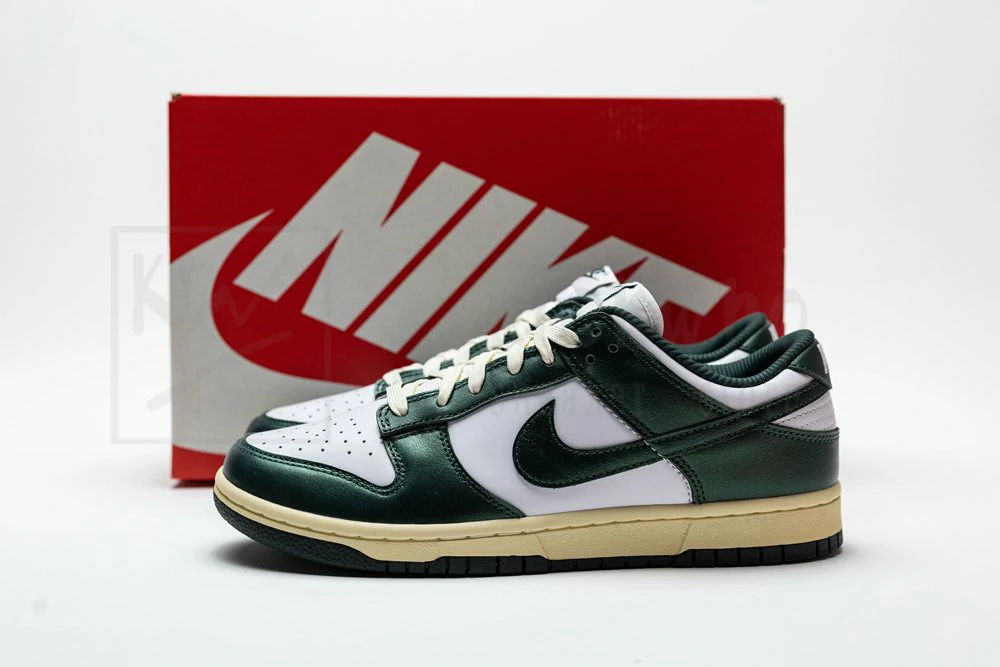 godkiller wmns dunk low 