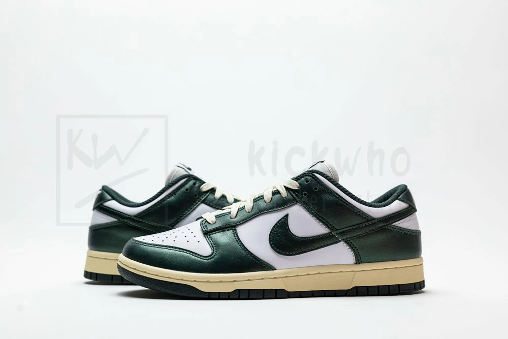 godkiller wmns dunk low 