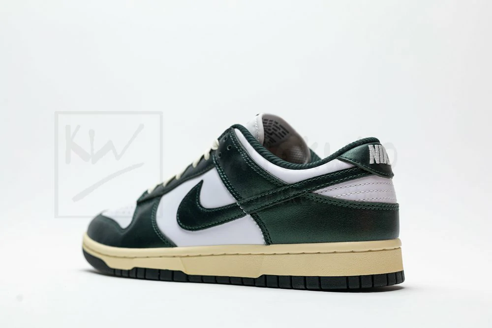 godkiller wmns dunk low 