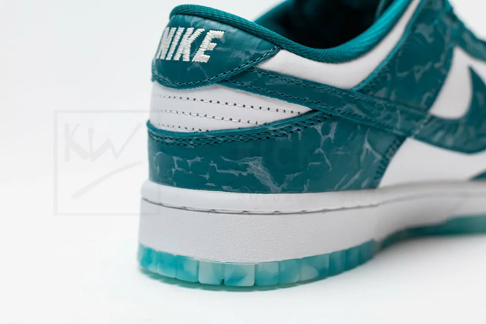 wmns dunk low 