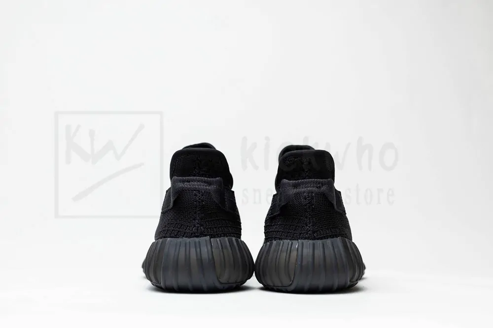 Ad*s yeezy boost 350 v2 onyx sale version