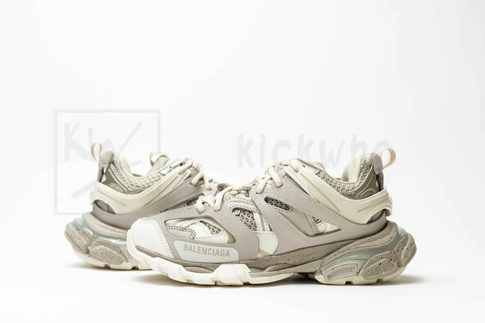 balenciaga track sneaker 