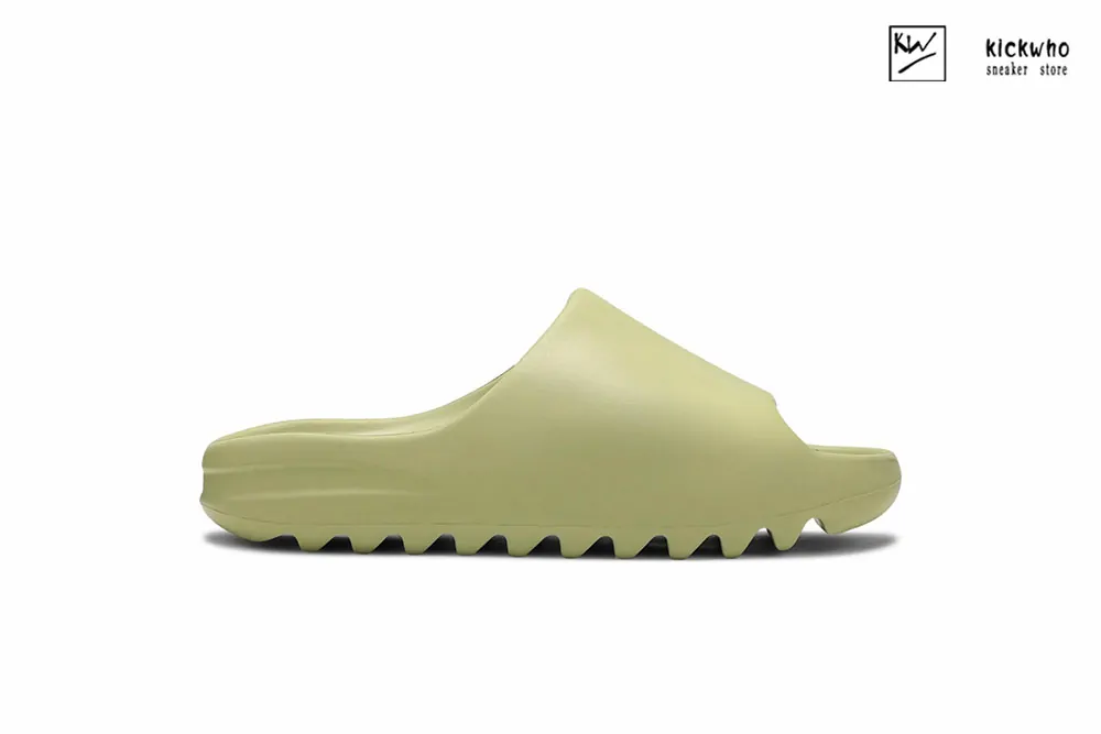 yeezy slides ''resin'' 2021 gz5551