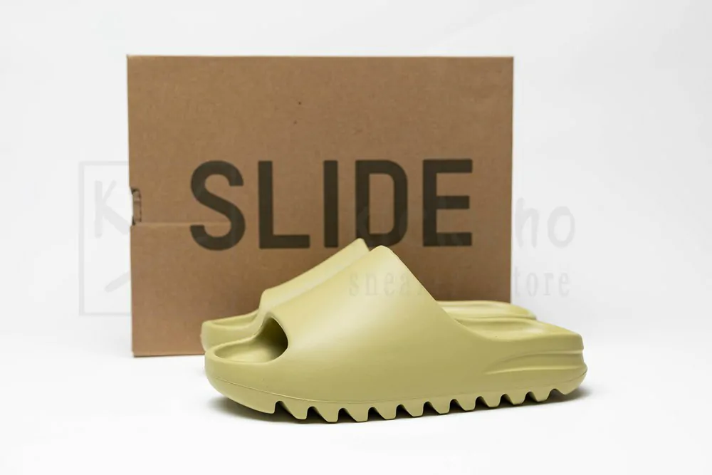 yeezy slides 