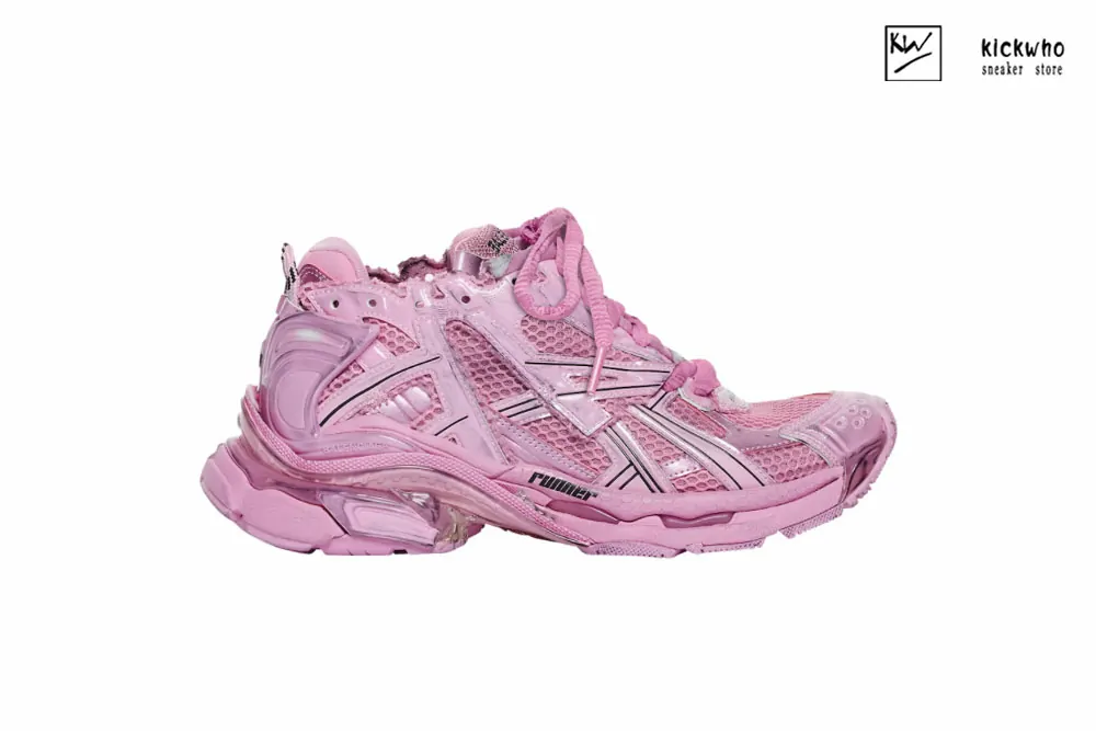 balenciaga runner pink