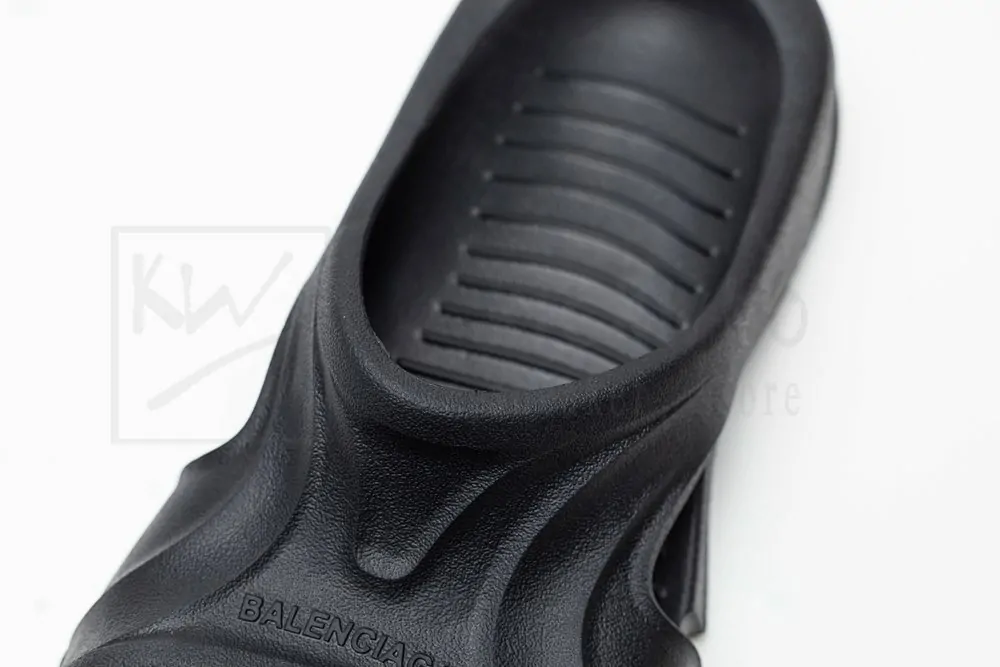 balenciaga mold slide sandal black