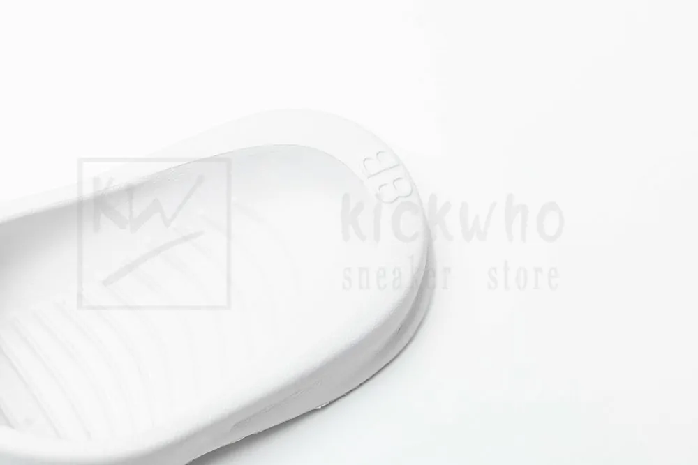 balenciaga mold slide sandal all white