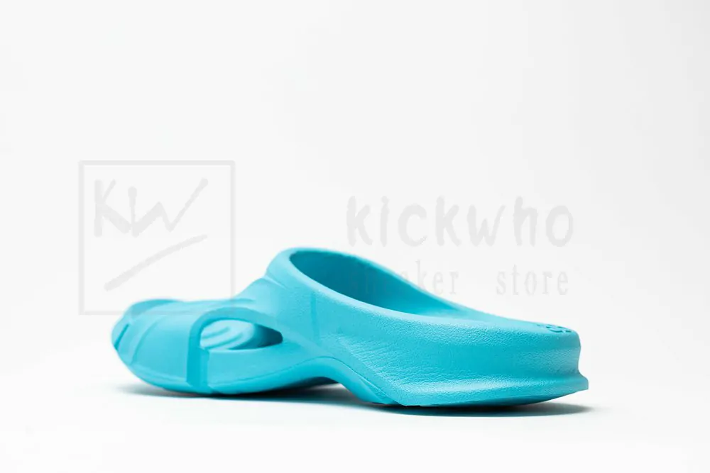 balenciaga mold slide sandal blue