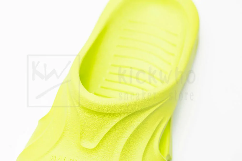 balenciaga mold slide sandal fluorescent green