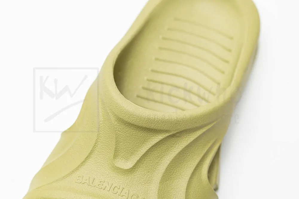 balenciaga mold slide sandal avocado