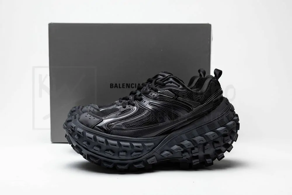 balenciaga defender black